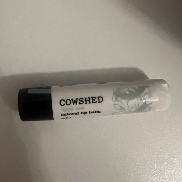 Clinique & COWSHED 🌺 Bundle - Picture 12 of 13